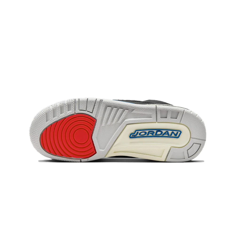 Air Jordan 3 Retro (GS) - Image 5