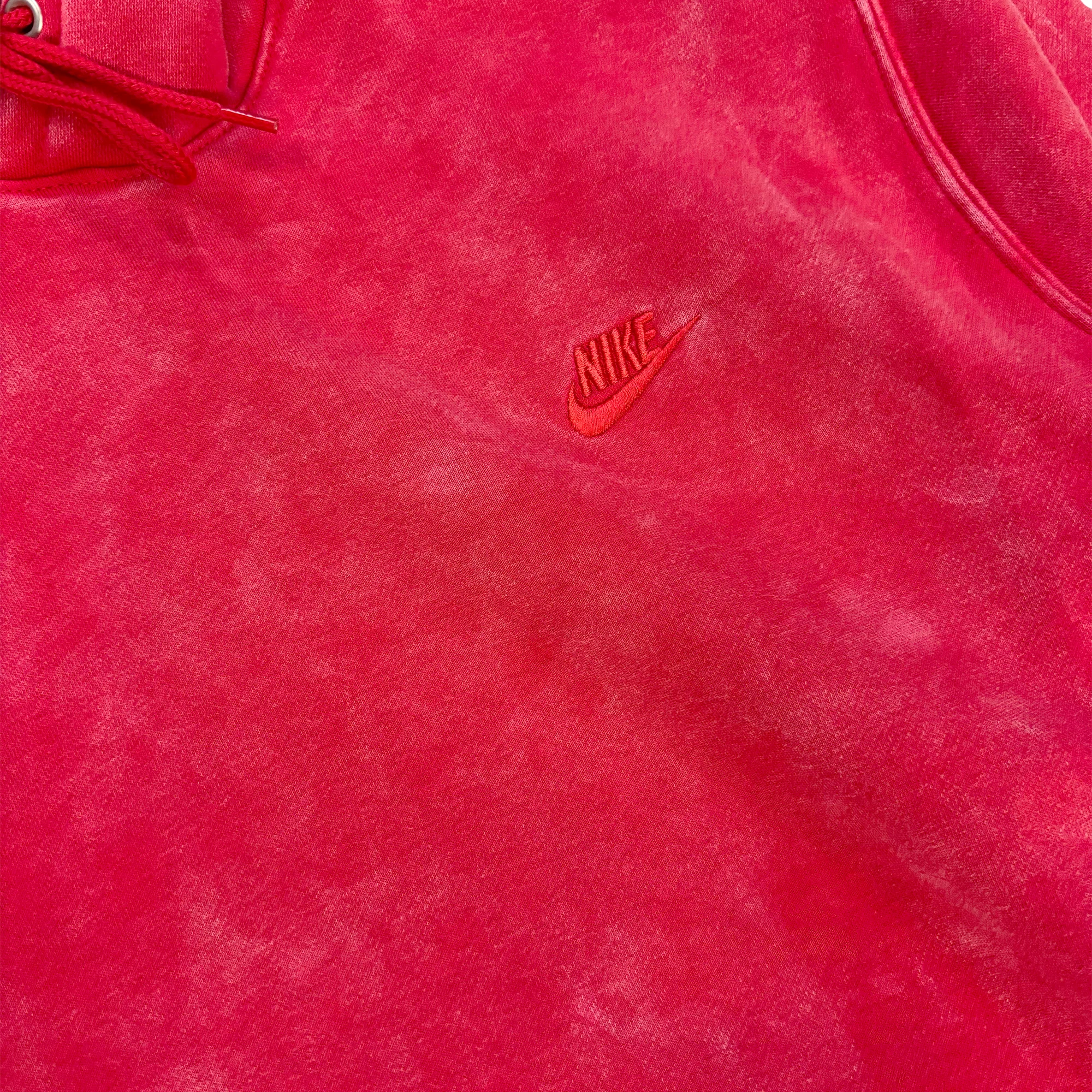 Nike Sportswear Club Men's Washed Fleece Hoodie - Image 2